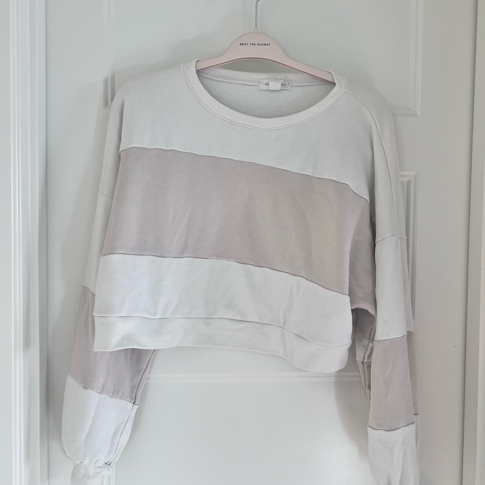 Treasure & Bond Two-Tone Cropped Sweatshirt